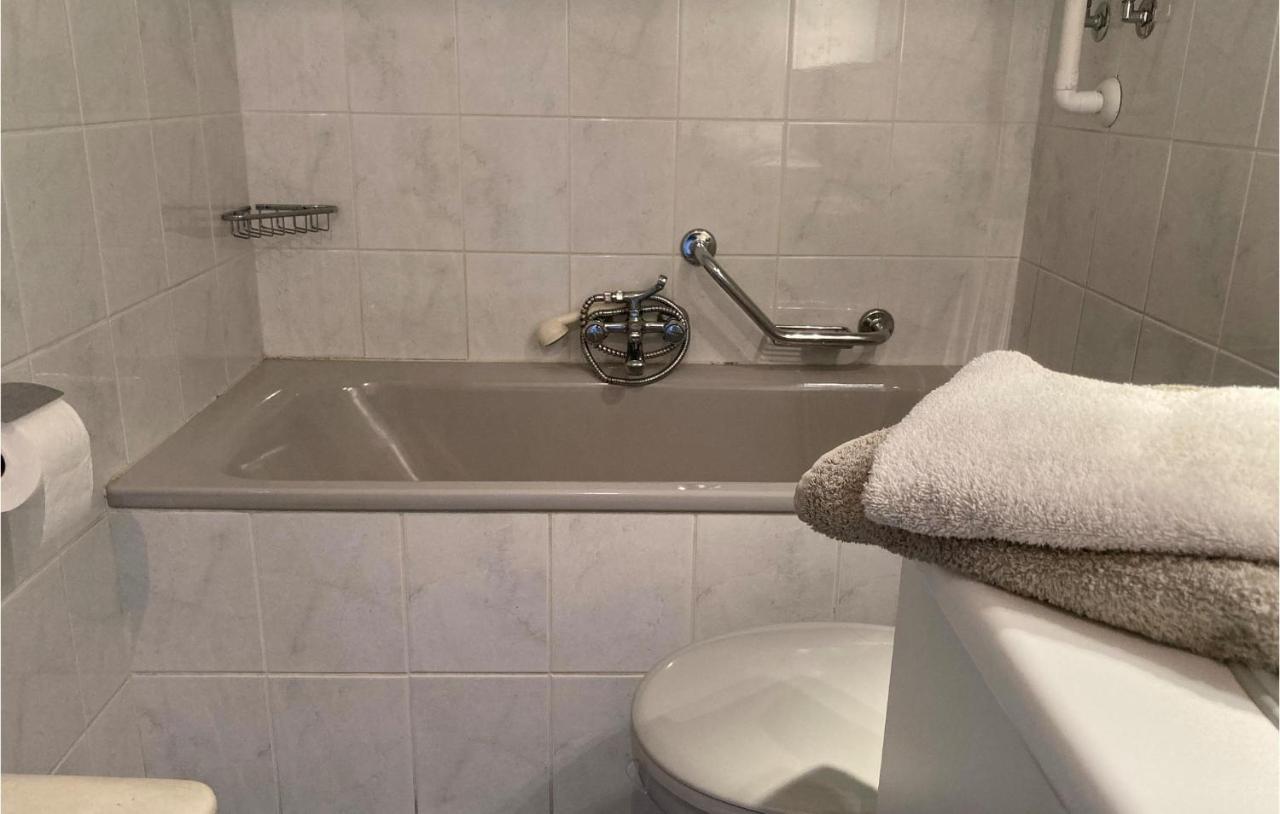 Nice Apartment In Oostende With Wifi Экстерьер фото